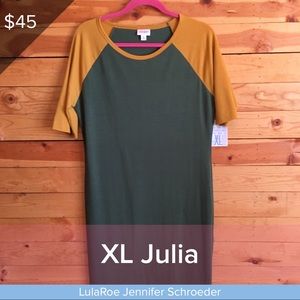LuLaRoe GREEN BAY PACKER Julia NWT